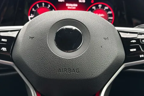 DY21VDO Volkswagen Golf 2.0 TSI GTI Clubsport DSG Euro 6 (s/s) 5dr Thumbnail #40