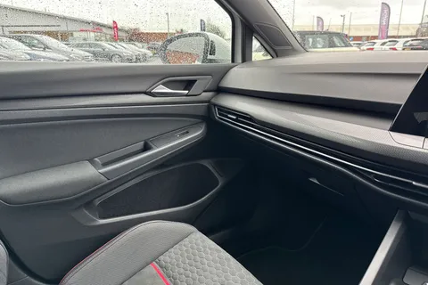 DY21VDO Volkswagen Golf 2.0 TSI GTI Clubsport DSG Euro 6 (s/s) 5dr Thumbnail #44