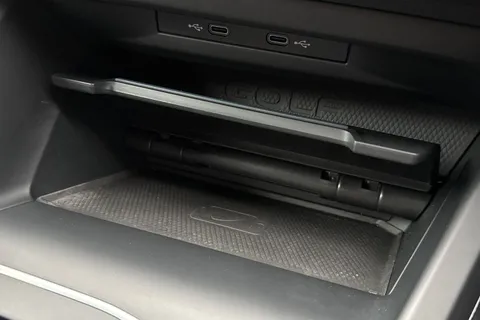 DY21VDO Volkswagen Golf 2.0 TSI GTI Clubsport DSG Euro 6 (s/s) 5dr Thumbnail #46