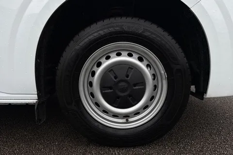 DA26GUU Volkswagen Transporter 2.0 TDI 110 Commerce Plus Van Thumbnail #10