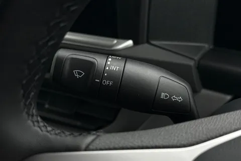 DA26GUU Volkswagen Transporter 2.0 TDI 110 Commerce Plus Van Thumbnail #38