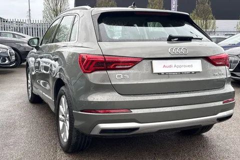 7 of 45 for Audi Q3 Sport 35 TFSI 150 PS 6-speed
