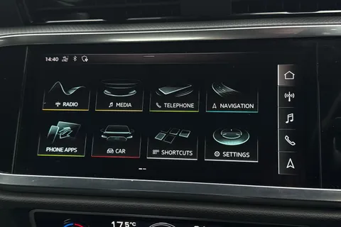 16 of 45 for Audi Q3 Sport 35 TFSI 150 PS 6-speed