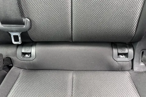 24 of 45 for Audi Q3 Sport 35 TFSI 150 PS 6-speed