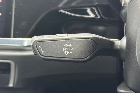 29 of 45 for Audi Q3 Sport 35 TFSI 150 PS 6-speed