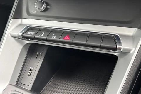 41 of 45 for Audi Q3 Sport 35 TFSI 150 PS 6-speed