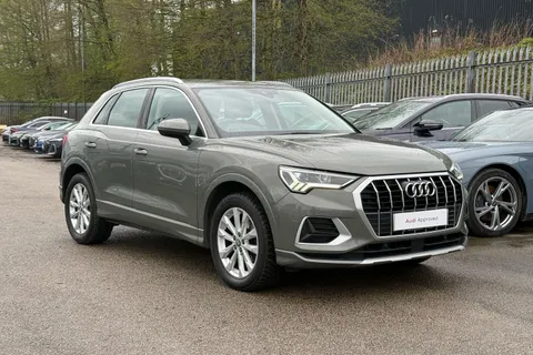 42 of 45 for Audi Q3 Sport 35 TFSI 150 PS 6-speed