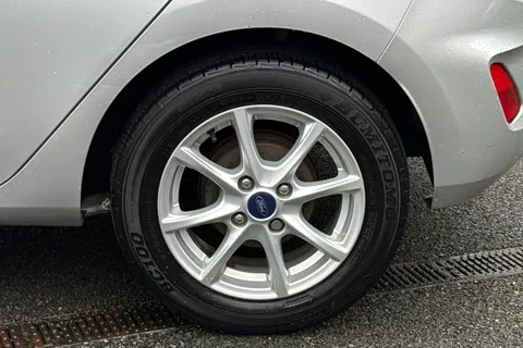 BF68URW Ford Fiesta 1.0T EcoBoost Zetec Euro 6 (s/s) 5dr Thumbnail #13