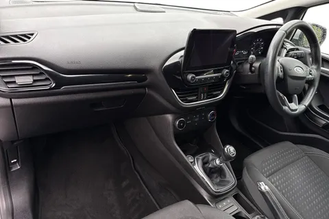 BF68URW Ford Fiesta 1.0T EcoBoost Zetec Euro 6 (s/s) 5dr Thumbnail #16