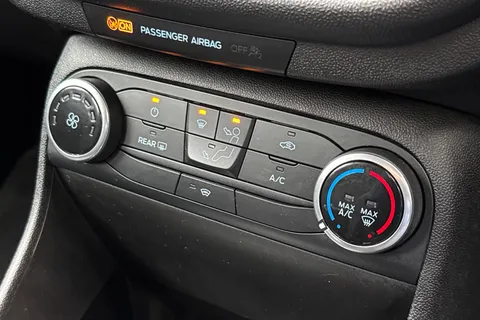 BF68URW Ford Fiesta 1.0T EcoBoost Zetec Euro 6 (s/s) 5dr Thumbnail #23