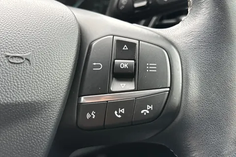 BF68URW Ford Fiesta 1.0T EcoBoost Zetec Euro 6 (s/s) 5dr Thumbnail #35