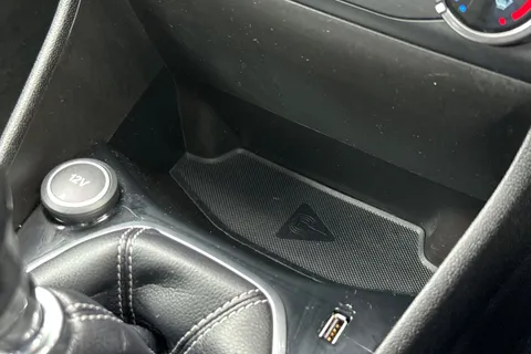 BF68URW Ford Fiesta 1.0T EcoBoost Zetec Euro 6 (s/s) 5dr Thumbnail #39