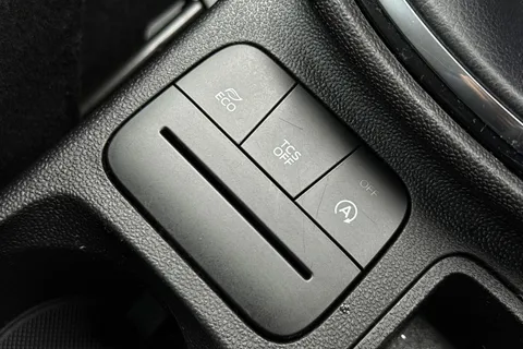 BF68URW Ford Fiesta 1.0T EcoBoost Zetec Euro 6 (s/s) 5dr Thumbnail #50