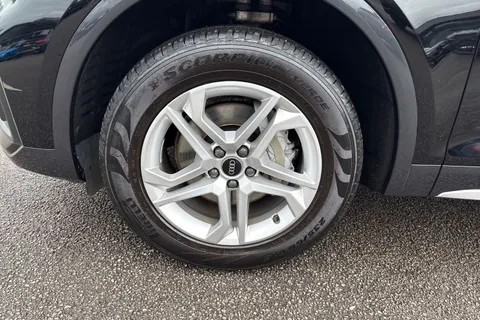 DE22CYL Audi Q5 Sport 40 TDI quattro 204 PS S tronic Thumbnail #13