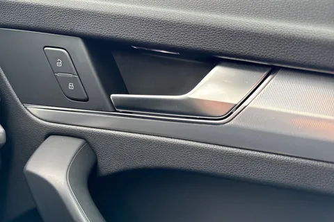 DE22CYL Audi Q5 Sport 40 TDI quattro 204 PS S tronic Thumbnail #22