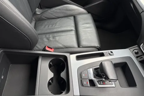 DE22CYL Audi Q5 Sport 40 TDI quattro 204 PS S tronic Thumbnail #45