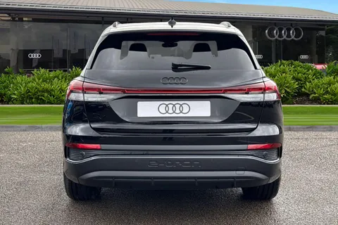  Audi Q4 e-tron 40 Black Edition Auto 5dr 82kWh Thumbnail #5
