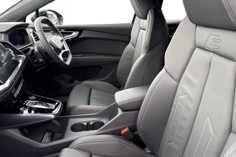  Audi Q4 e-tron 40 Black Edition Auto 5dr 82kWh Thumbnail #16