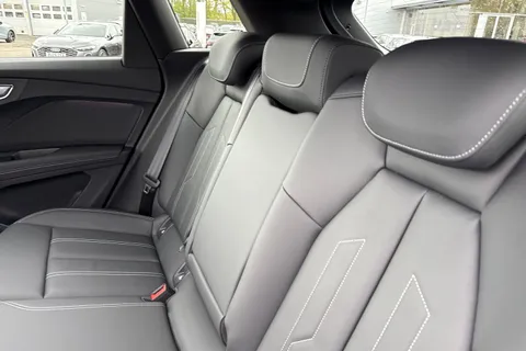  Audi Q4 e-tron 40 Black Edition Auto 5dr 82kWh Thumbnail #19
