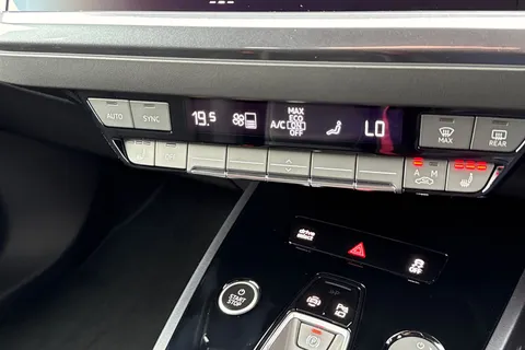  Audi Q4 e-tron 40 Black Edition Auto 5dr 82kWh Thumbnail #22
