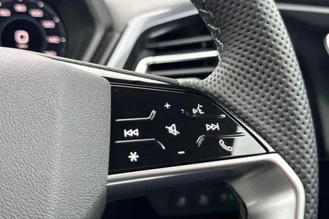 Audi Q4 e-tron 40 Black Edition Auto 5dr 82kWh Thumbnail #26