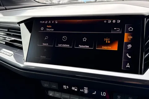  Audi Q4 e-tron 40 Black Edition Auto 5dr 82kWh Thumbnail #36