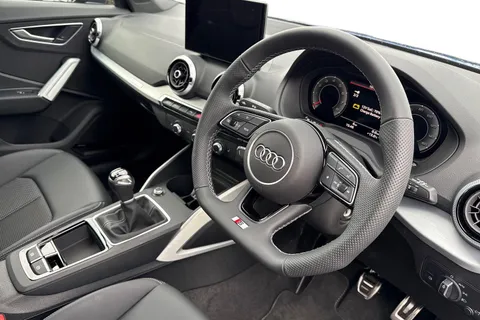 Audi Q2 1.0 TFSI 30 Black Edition Euro 6 (s/s) 5dr Thumbnail #14