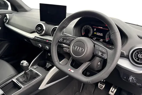Audi Q2 1.0 TFSI 30 Black Edition Euro 6 (s/s) 5dr Thumbnail #18