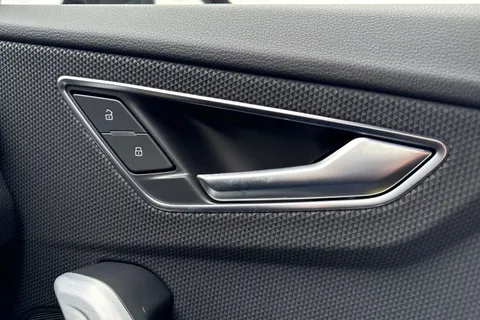 Audi Q2 1.0 TFSI 30 Black Edition Euro 6 (s/s) 5dr Thumbnail #21