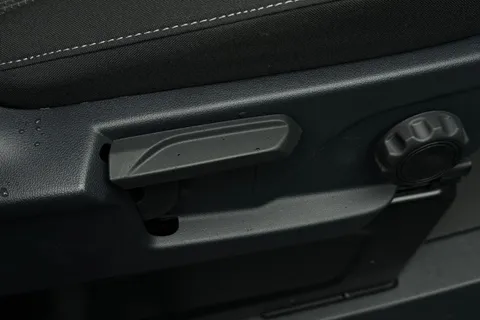 MF26EOT Volkswagen Transporter T28 Commerce Plus SWB 110 PS 2.0 TDI 6sp Manual Thumbnail #33