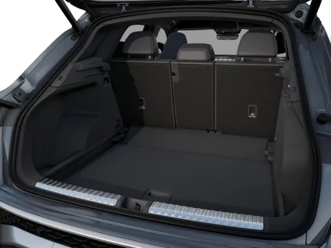  Audi Q3 1.5 TFSI S line S Tronic Euro 6 (s/s) 5dr Thumbnail #7