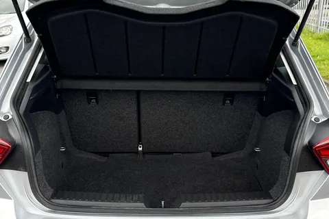 7 of 40 for SEAT Ibiza 1.0 TSI SE Technology Euro 6 (s/s) 5dr GPF