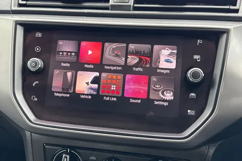 17 of 40 for SEAT Ibiza 1.0 TSI SE Technology Euro 6 (s/s) 5dr GPF