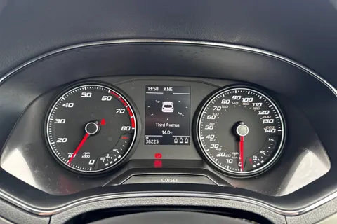 34 of 40 for SEAT Ibiza 1.0 TSI SE Technology Euro 6 (s/s) 5dr GPF