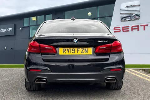 RY19FZN BMW 5 Series 2.0 520d M Sport Auto Euro 6 (s/s) 4dr Thumbnail #5