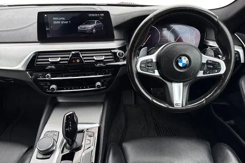 RY19FZN BMW 5 Series 2.0 520d M Sport Auto Euro 6 (s/s) 4dr Thumbnail #19