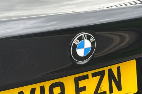 RY19FZN BMW 5 Series 2.0 520d M Sport Auto Euro 6 (s/s) 4dr Thumbnail #28