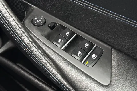 RY19FZN BMW 5 Series 2.0 520d M Sport Auto Euro 6 (s/s) 4dr Thumbnail #37