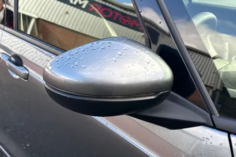 11 of 51 for Honda Jazz 1.5 h i-MMD SR eCVT Euro 6 (s/s) 5dr