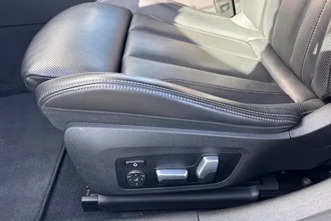 MA72FTV BMW 8 Series Gran Coupe 3.0 840i M Sport Steptronic Euro 6 (s/s) 4dr Thumbnail #40