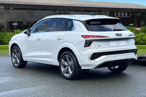 Audi Q3 1.5 TFSI S line S Tronic Euro 6 (s/s) 5dr Thumbnail #3
