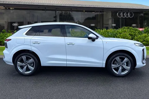 Audi Q3 1.5 TFSI S line S Tronic Euro 6 (s/s) 5dr Thumbnail #4
