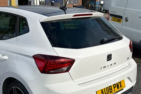 AU18PWX SEAT Ibiza 1.0 TSI FR Euro 6 (s/s) 5dr Thumbnail #9