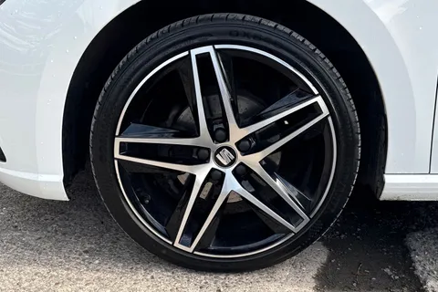 AU18PWX SEAT Ibiza 1.0 TSI FR Euro 6 (s/s) 5dr Thumbnail #11