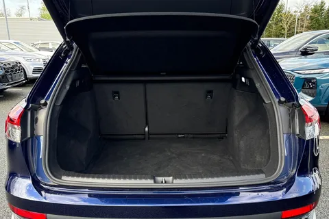 RV23ZBJ Audi Q4 e-tron Q4  S line 50 e-tron quattro 220,00 kW Thumbnail #8