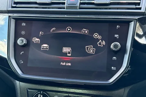 AU18PWX SEAT Ibiza 1.0 TSI FR Euro 6 (s/s) 5dr Thumbnail #18