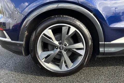 RV23ZBJ Audi Q4 e-tron Q4  S line 50 e-tron quattro 220,00 kW Thumbnail #12