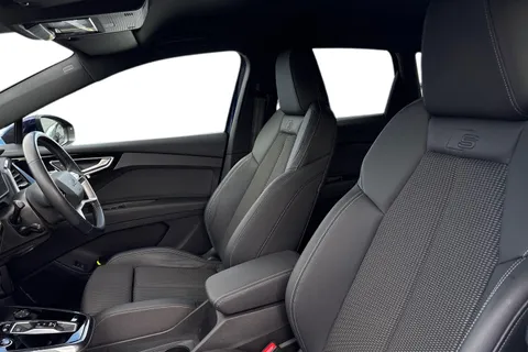 RV23ZBJ Audi Q4 e-tron Q4  S line 50 e-tron quattro 220,00 kW Thumbnail #17