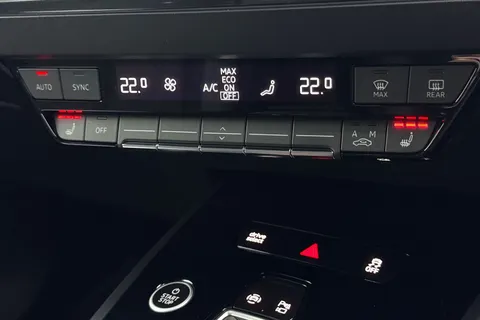 RV23ZBJ Audi Q4 e-tron Q4  S line 50 e-tron quattro 220,00 kW Thumbnail #23