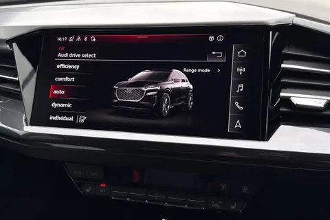 RV23ZBJ Audi Q4 e-tron Q4  S line 50 e-tron quattro 220,00 kW Thumbnail #31